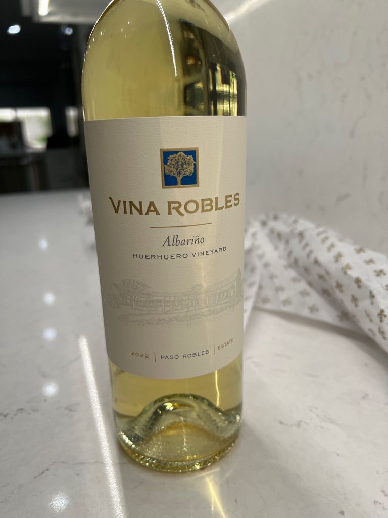 2022 Vina Robles Albariño Huerhero Vineyard USA California Central