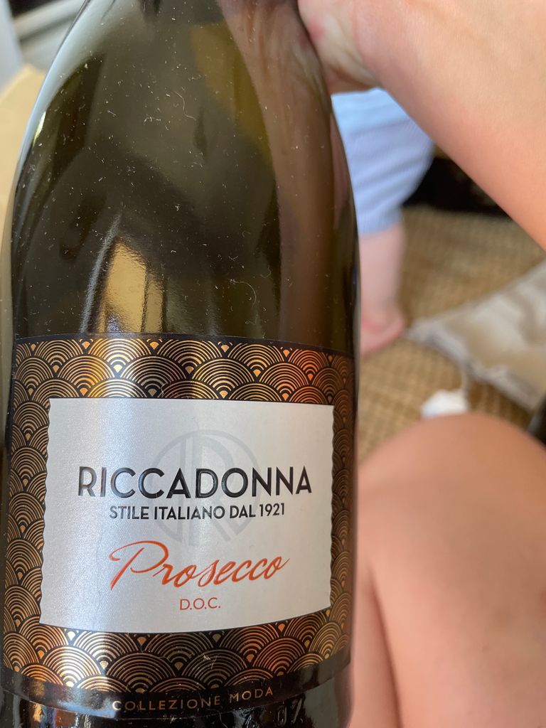 NV Riccadonna Prosecco Extra Dry Italy Veneto Friuli Venezia Giulia