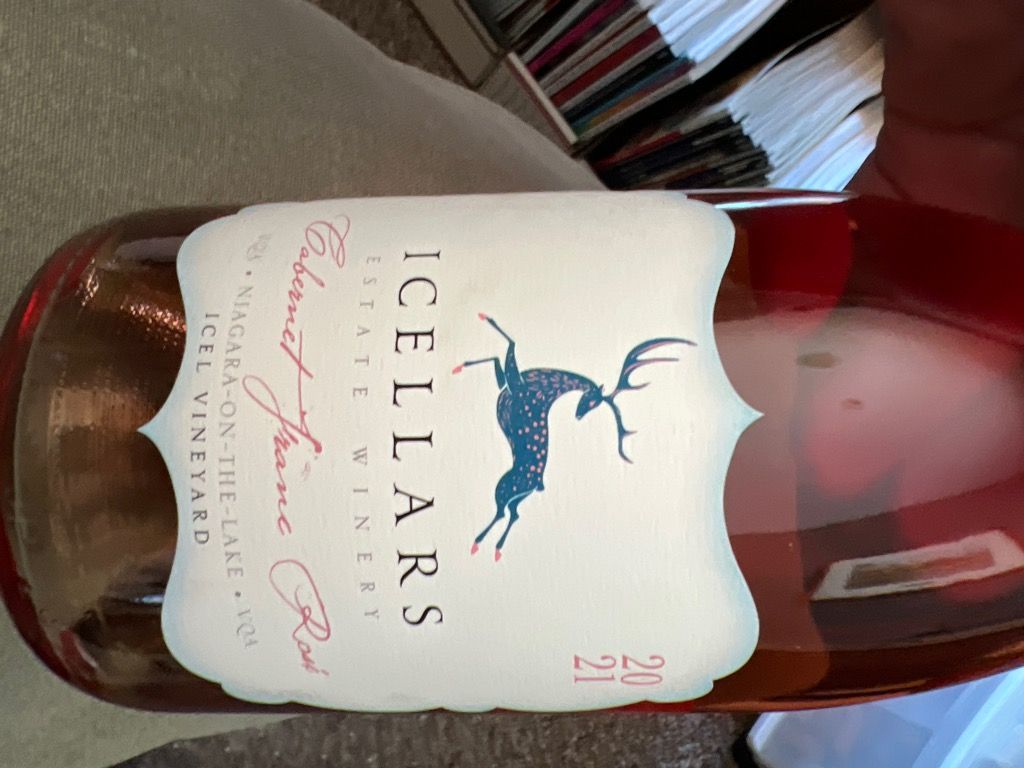 Icellars Estate Winery Cabernet Franc Ros Icel Vineyard Canada