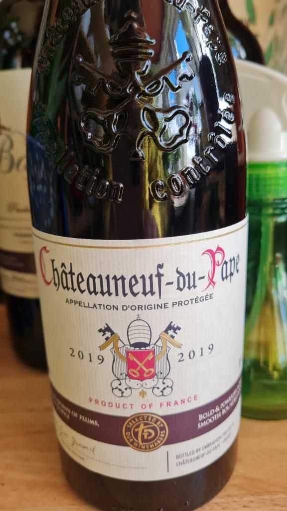 2017 Tesco Finest ChâteauneufduPape, France, Rhône, Southern Rhône, ChâteauneufduPape