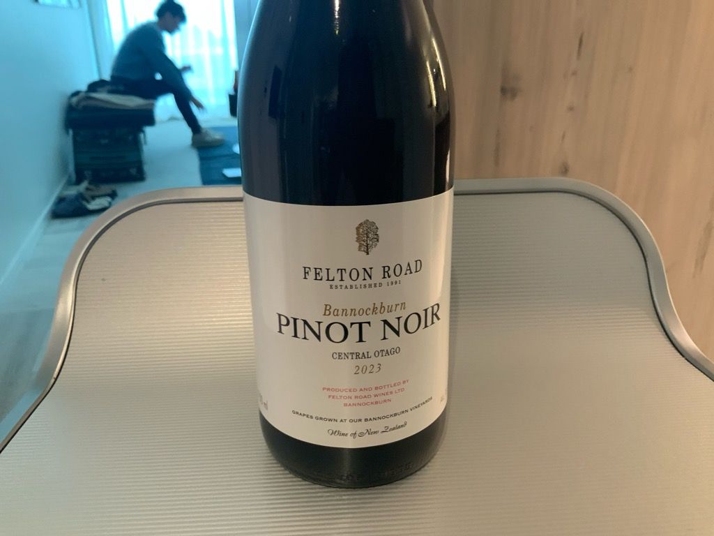 ワイン Felton Road Pinot Noir 2009 2009 Felton Road Pinot Noir Block 5 - CellarTracker