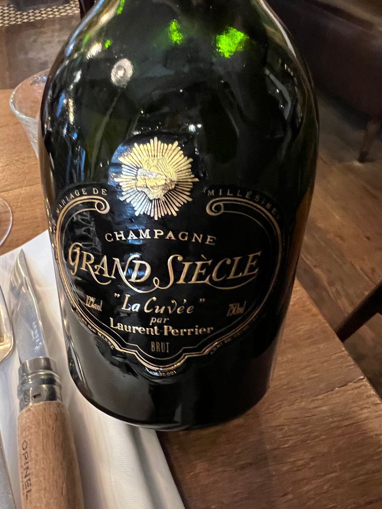 1990 Laurent-Perrier Champagne Grand Siècle Brut - CellarTracker 1990 Laurent-Perrier Champagne Grand Siècle Brut - CellarTracker