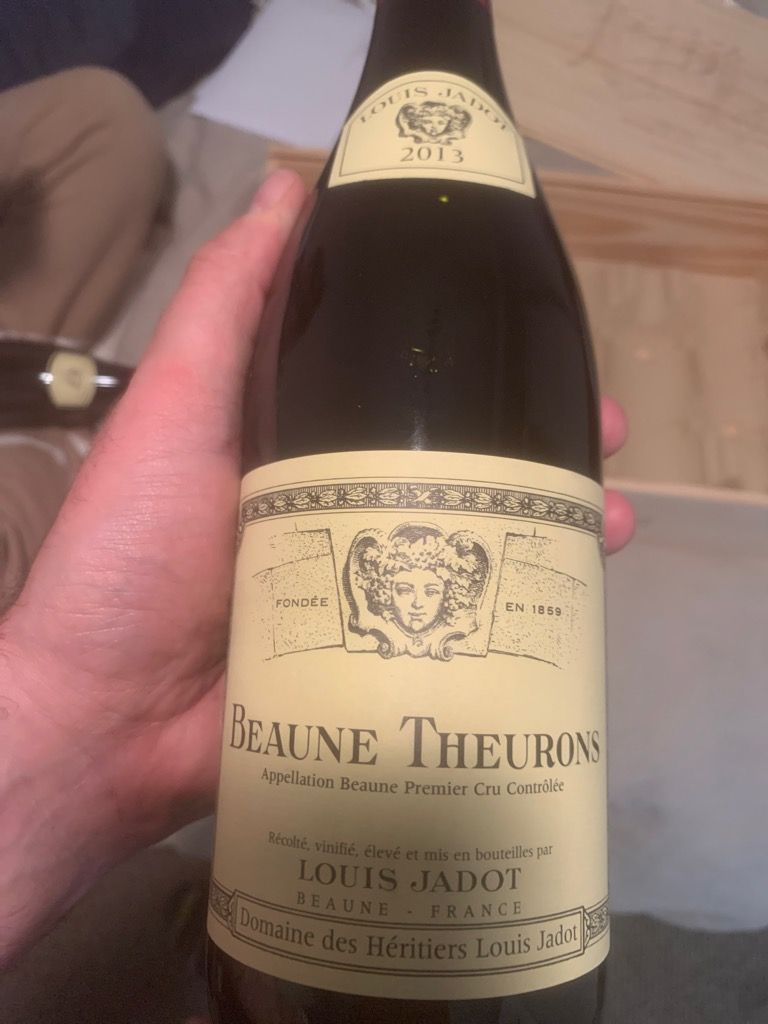 ワイン Louis Jadot Beaune Aux Cras 2014 Louis Jadot - Domaine Gagey Beaune Premier Cru 'Aux Cras' | Vivino