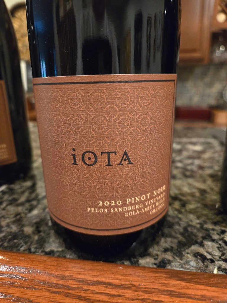 2020 Iota Pinot Noir Pelos Sandberg Vineyard, USA, Oregon, Willamette Valley, Eola Amity Hills