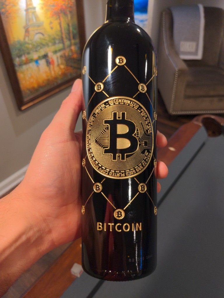 N.V. Manos Wine Cabernet Sauvignon Reserve Bitcoin Token - CellarTracker