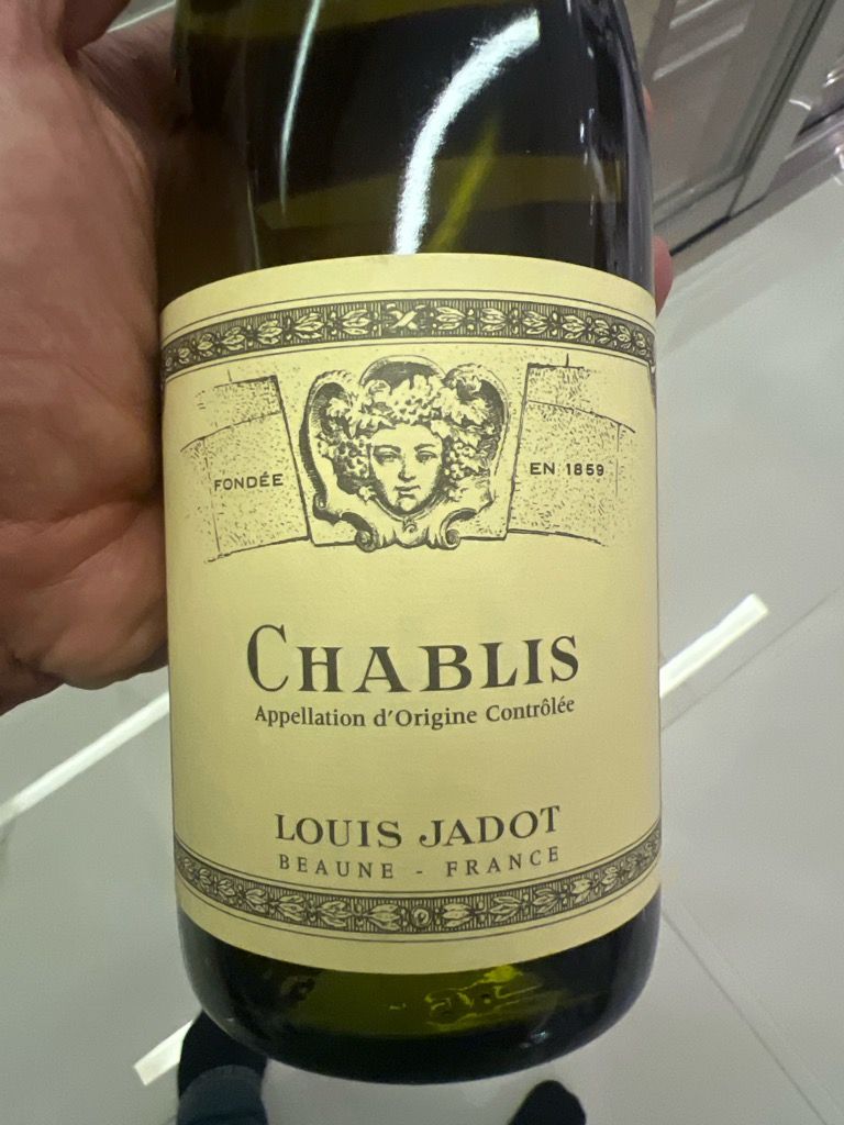 Louis Jadot Chablis 2022 | Wine.com