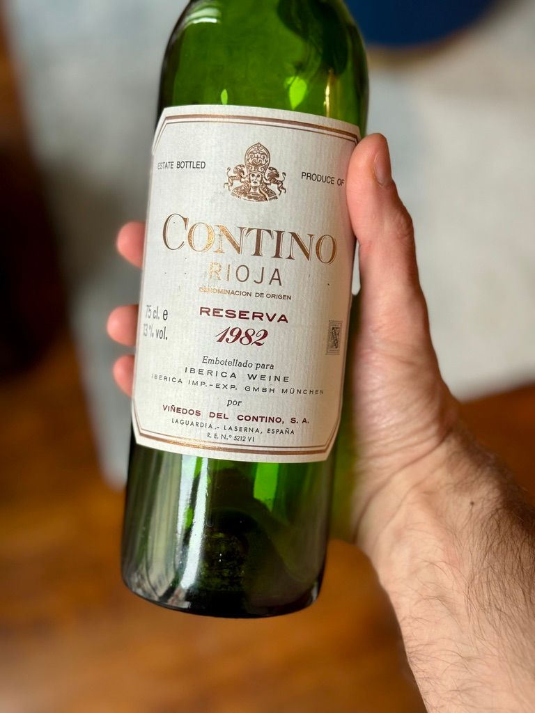 1982 Bodegas y Viñedos del Contino Rioja Contino Reserva, Spain, La ...