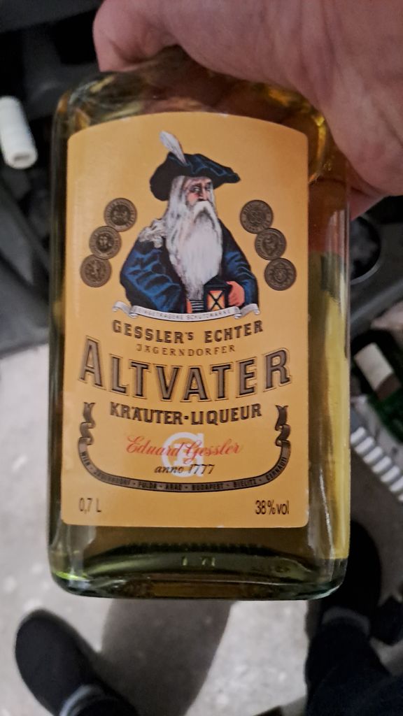 NV Hessische Weinbrennerei Dworzak Gessler's echter Altvater Kräuter ...