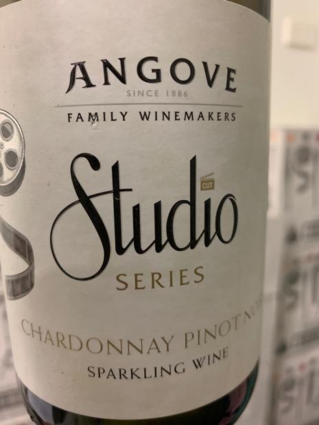 NV Angove Studio Series Chardonnay Pinot Noir Australia CellarTracker nv-angove-studio-series-chardonnay-pinot-noir-australia-cellartracker