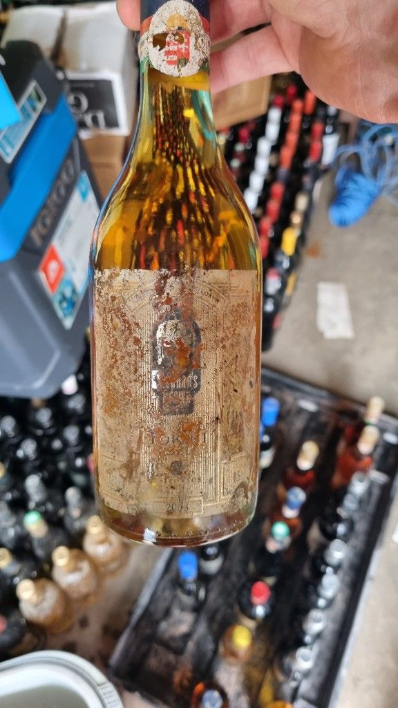 2014 St Stephen's Crown Tokaji Aszú 5 Puttonyos - CellarTracker
