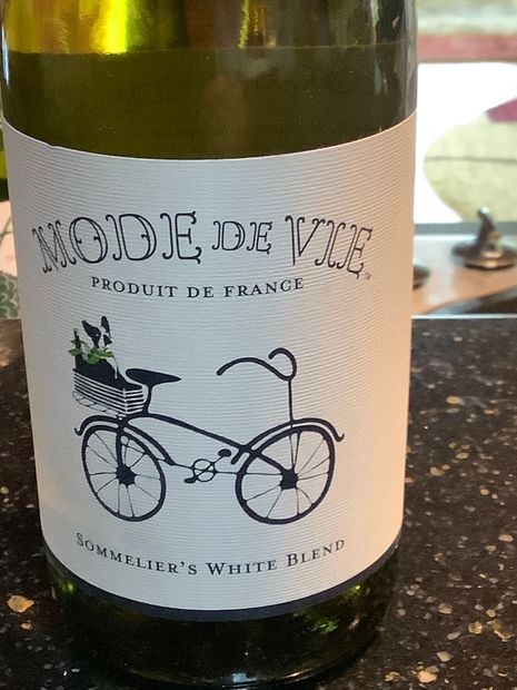 white wine bicycle label