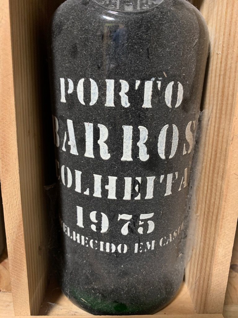 Porto Barros Colheita 1975 木箱入り 1975 Barros Porto Colheita - CellarTracker