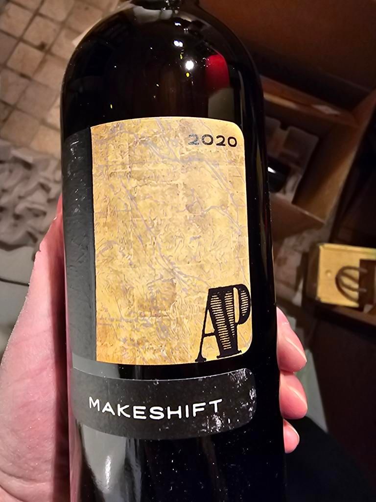 2020 Abbot's Passage Makeshift, USA, California, Sonoma County, Sonoma