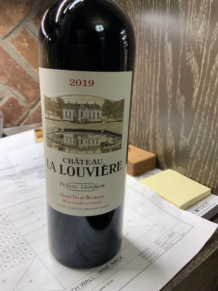 2019 Château La Louvière - CellarTracker