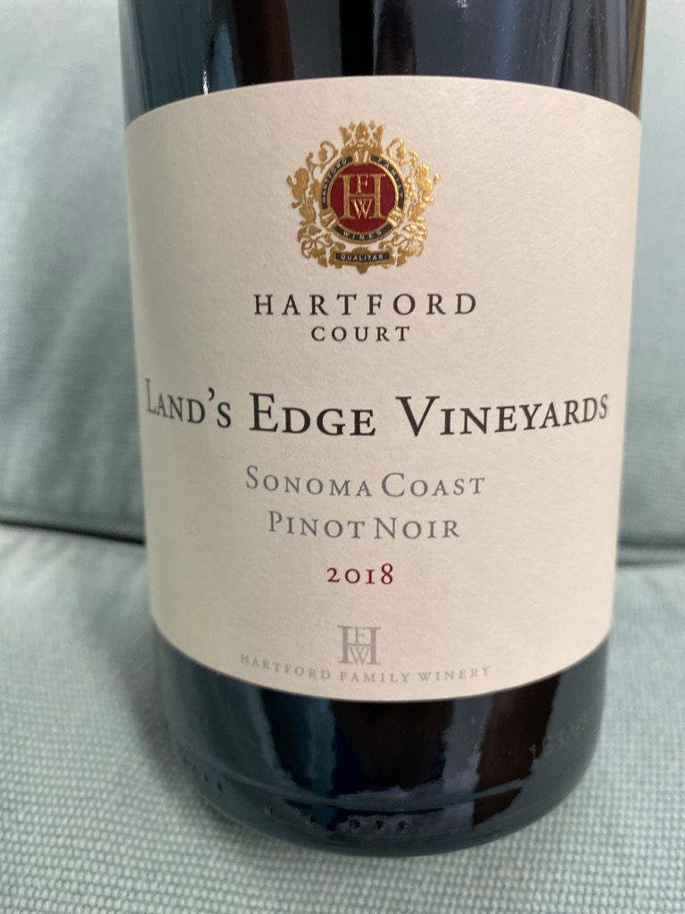 2018 Hartford / Hartford Court Pinot Noir Land #39 s Edge Vineyards USA