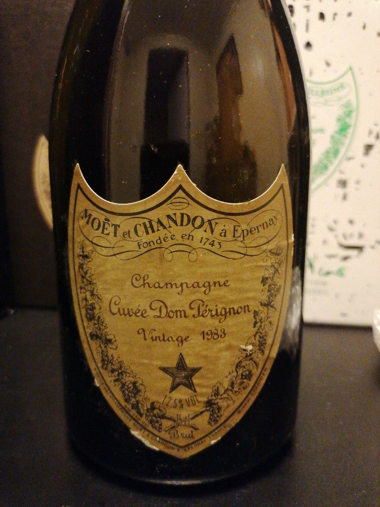 1983 Moët & Chandon Champagne Cuvée Dom Pérignon - CellarTracker