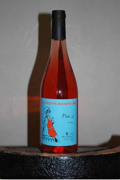 2009 La Petite Baigneuse Vin De Table Français Plaît Il, France, Vin De ...