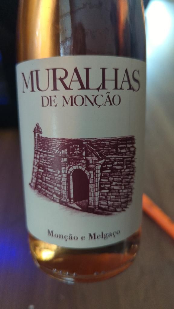 Adega De Mon O Vinho Verde Ros Muralhas De Mon O Portugal Minho Vinho Verde