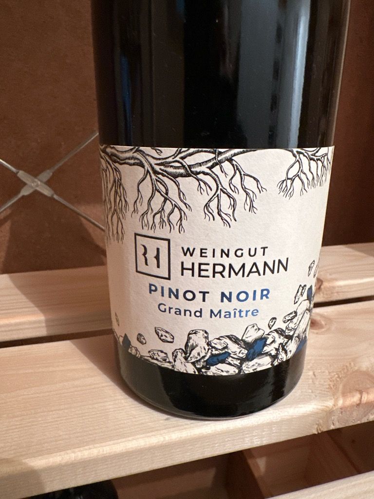 2020 Weingut Roman Hermann Pinot Noir Grand Maitre, Switzerland ...