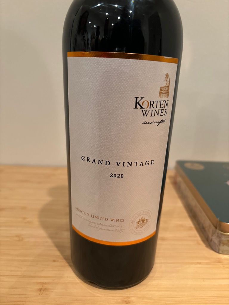 Etienne Courtois2020とグランドコリーヌ2017 2017 Korten Wines Grand