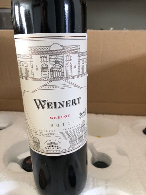 Weinert Merlot 2002 glass 750ml (611482044132)