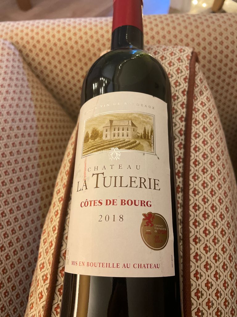 Chateau La Tuilerie Cotes De Bourg 2015