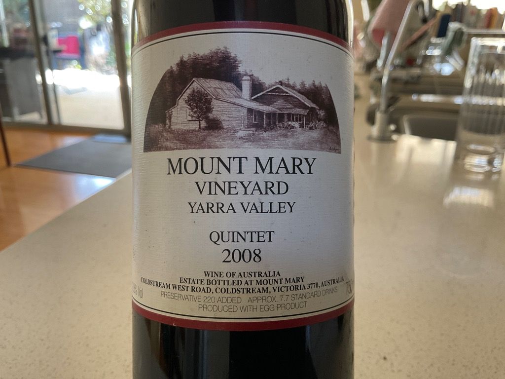 MOUNT MARY Quintet 2015 - WineFamily