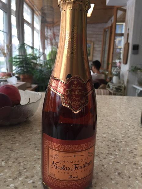 N.V. Nicolas Feuillatte Champagne Brut - CellarTracker