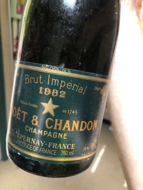 Moët et Chandon Brut Imperial Rosé 1982 - great wine Bottles in
