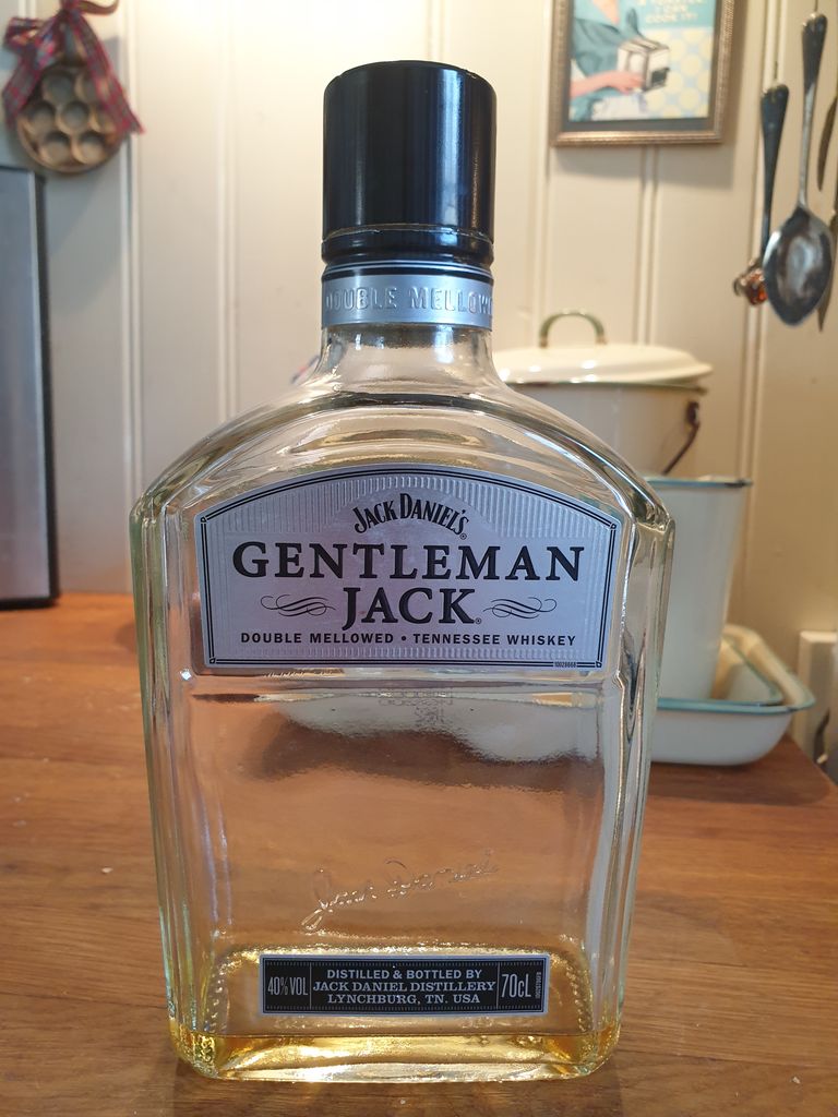 Double 40% Gentleman Tennessee Jack - N.V. Daniel\'s CellarTracker Whiskey, Jack Mellowed