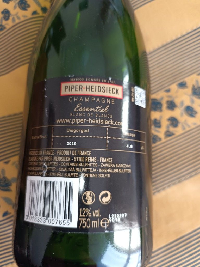 N.V. Piper-Heidsieck Champagne Essentiel Blanc de Blancs