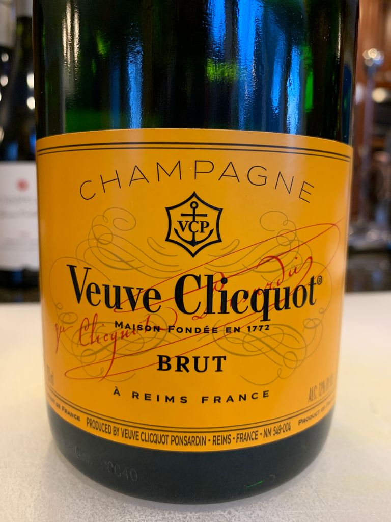 BUY] Veuve Clicquot Brut Yellow Label Non Vintage Champagne