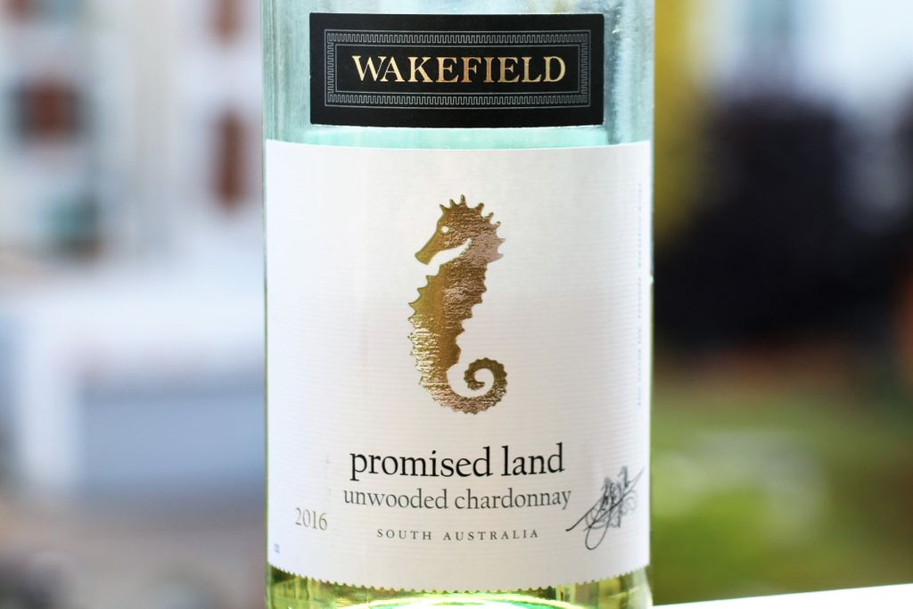 Taylors unwooded Chardonnay (9311659000640)