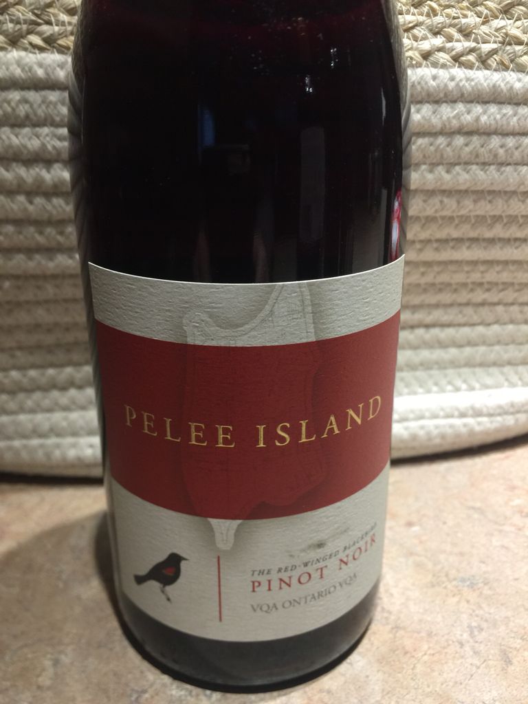 Pelee island Pinot Noir 750ml (777081725053)