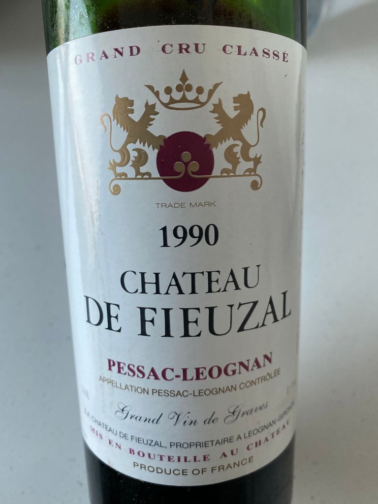 ワイン CHATEAU DE FIEUZAL 1990 PESSAC-LEOGNAN 1990 Château de Fieuzal - CellarTracker