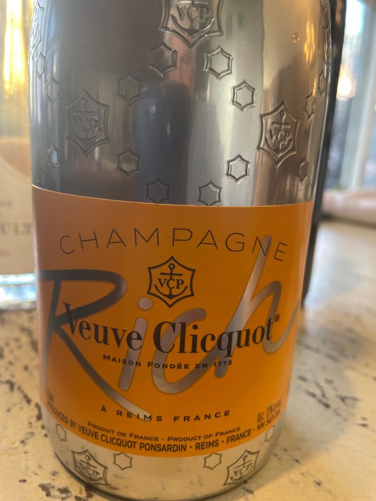 N.V. Veuve Clicquot Rich Champagne
