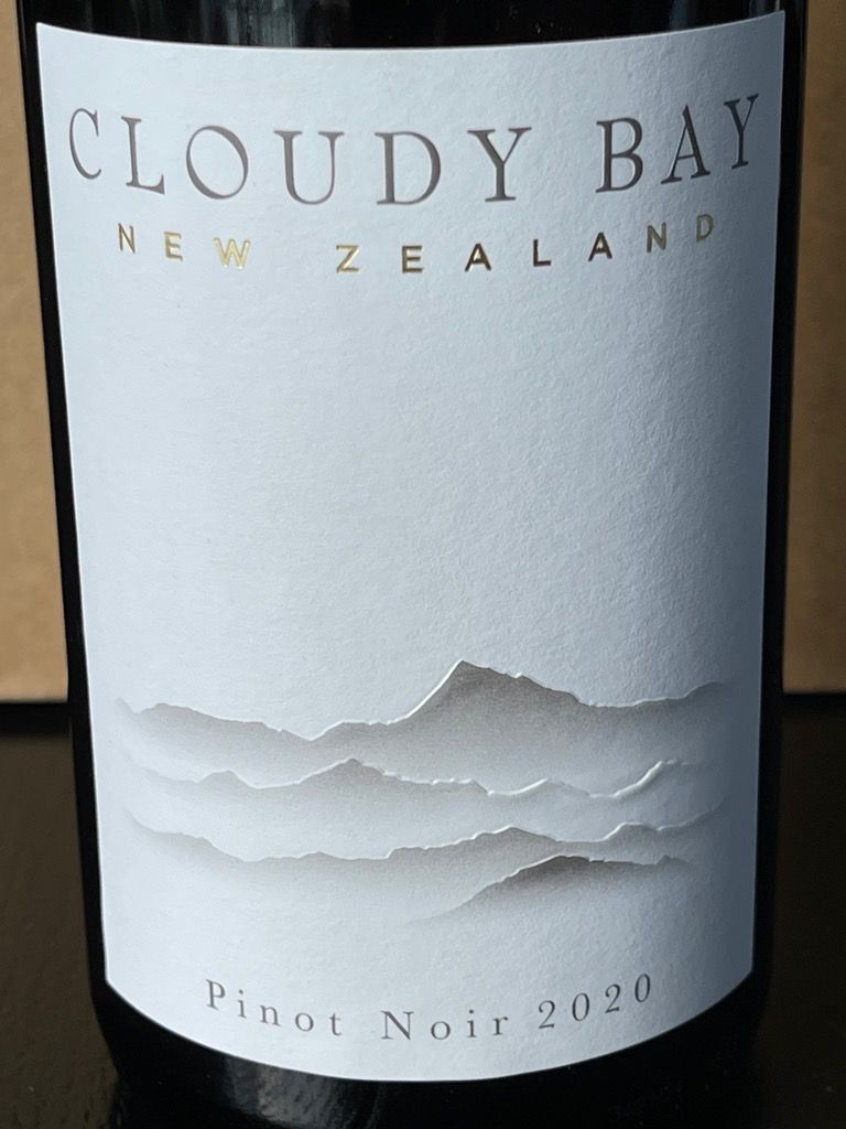 Discover Cloudy Bay's Dark, Juicy and Fragrant Pinot Noir 2020 –