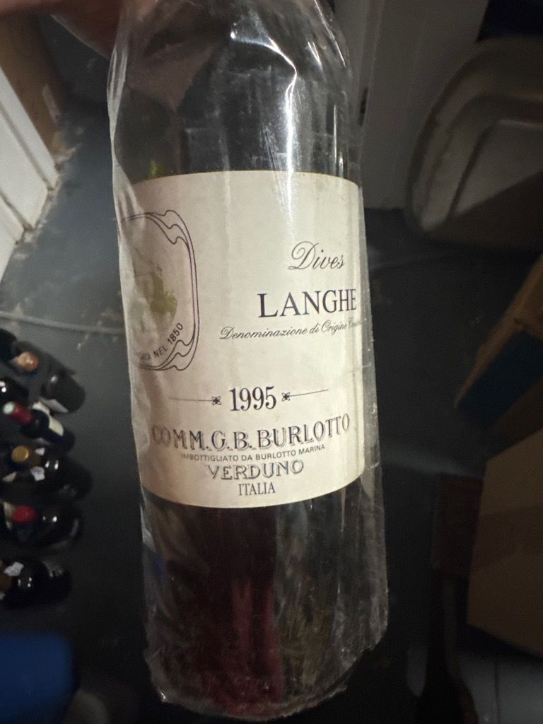 【希少】BURLOTTOランゲ・ソーヴィニヨン・ディヴェス 2023 2023 Comm. G.B. Burlotto Langhe Sauvignon Blanc Dives - CellarTracker