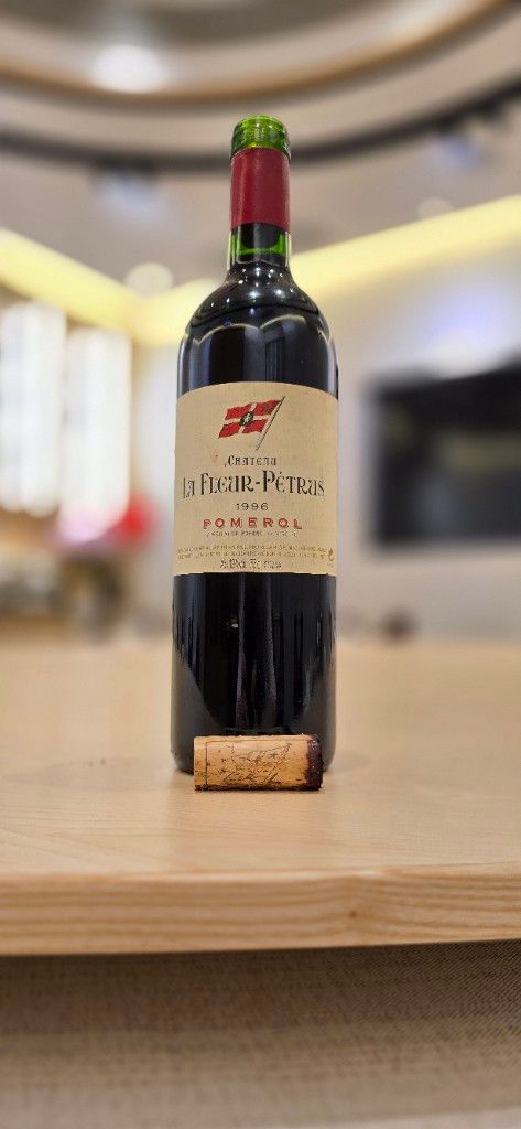 Chateau La Fleur 1964 赤セラー保管 Chateau La Fleur 1964 赤セラー保管 ピーロート プロダクトのご案内