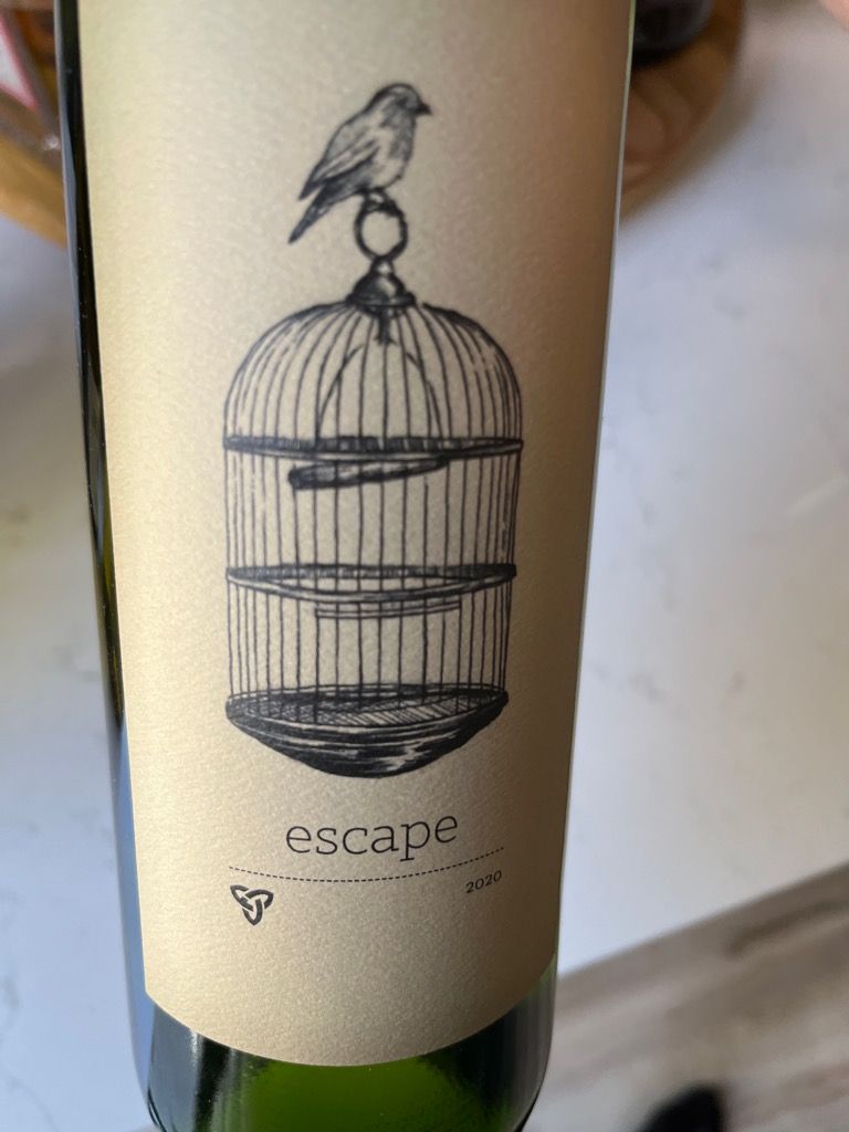 FLYING　LEAP　EP 2022 Flying Leap Vineyards Escape - CellarTracker