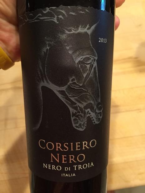 Selvaggio nero духи. Eco Wine вино. Lupi вино.