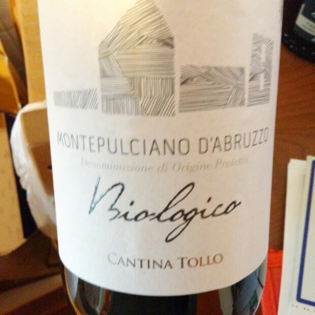 2016 Cantina Tollo Montepulciano d'Abruzzo Biológico, Italy, Abruzzi ...