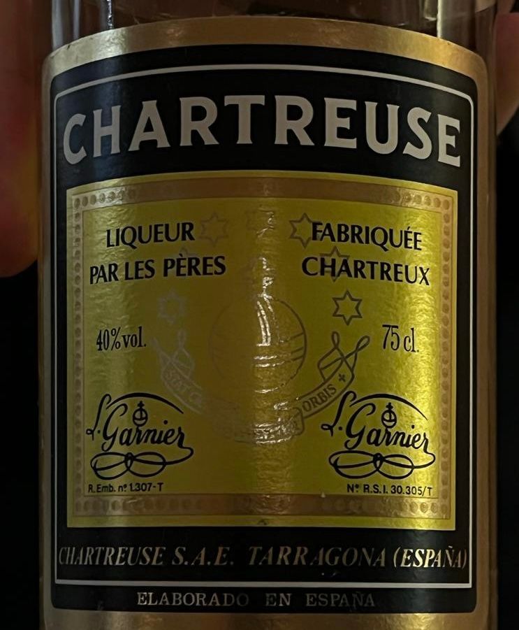 NV L Garnier ( Par Les Peres Chartreuse ) Tarragona Chartreuse Jaune