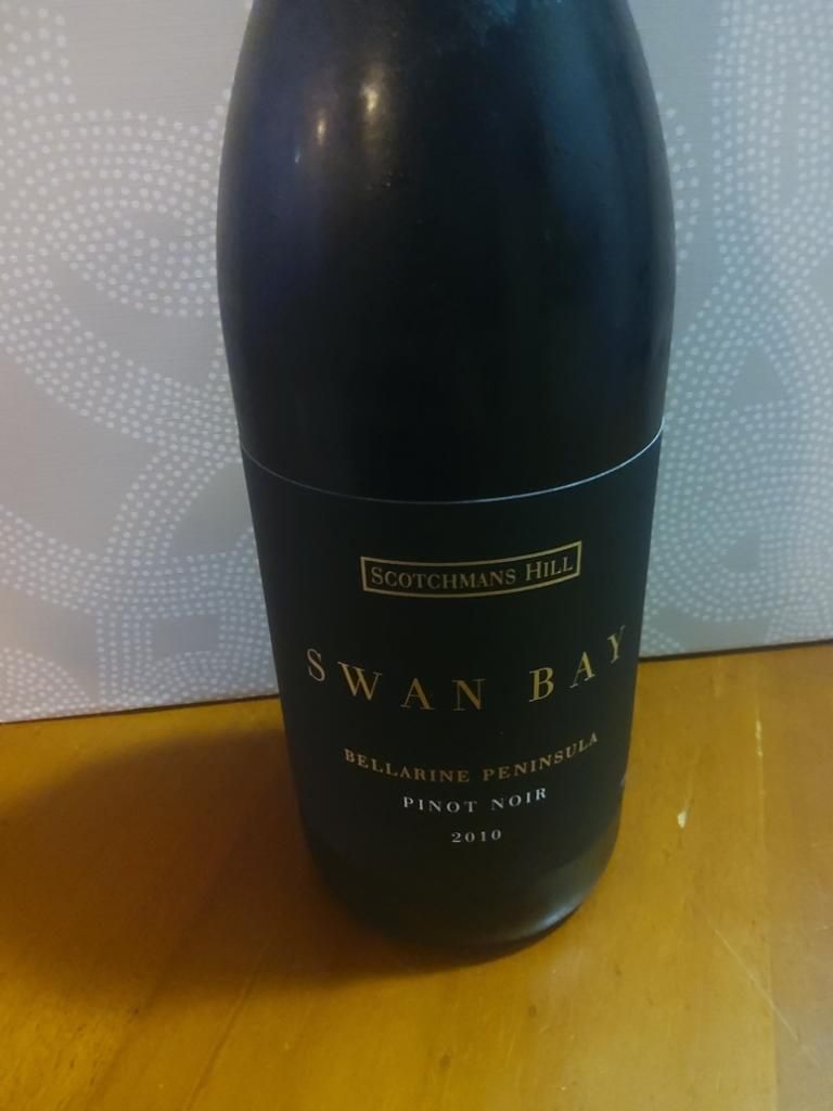 1996 Scotchmans Hill Pinot Noir Swan Bay/Bellarine Peninsula, Australia ...