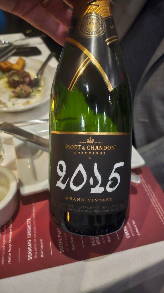 2016 Moët & Chandon Champagne Grand Vintage Collection - CellarTracker