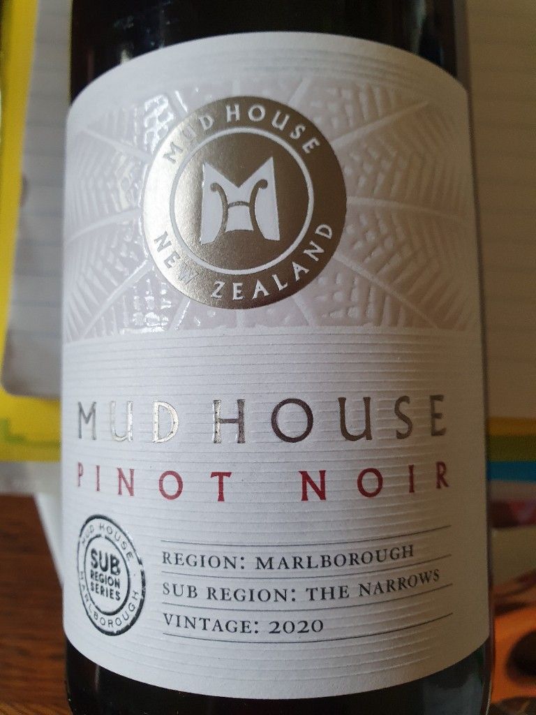 2020 Mud House Wines Pinot Noir, New Zealand, South Island, Otago