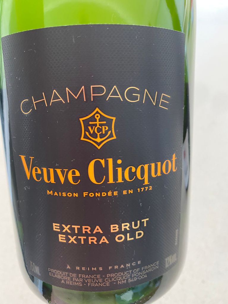 Veuve Clicquot Extra Brut Extra Old NV 750 ml.