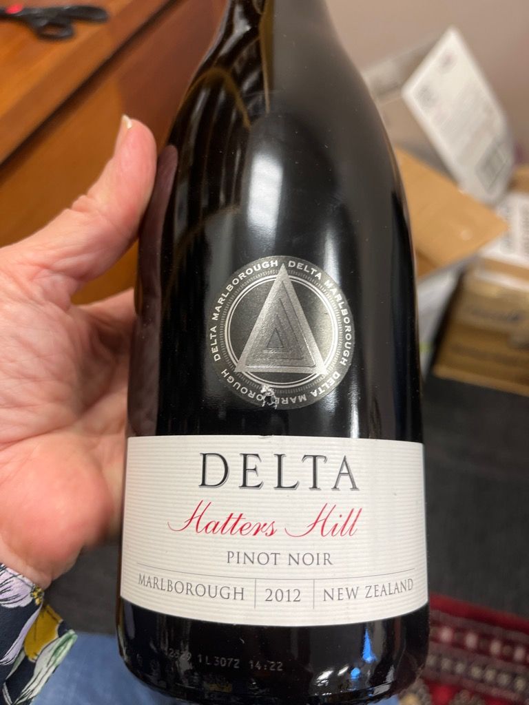 2012 Delta Estate Pinot Noir Hatters Hill, New Zealand, South Island ...