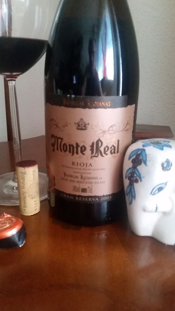 2005 Bodegas Riojanas Rioja Monte Real Gran Reserva - CellarTracker