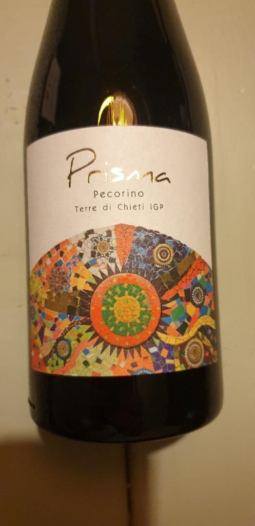 2018 Azienda Agricola Venea Pecorino Prisma Terre di Chieti IGT, Italy,  Abruzzi, Terre di Chieti IGT - CellarTracker